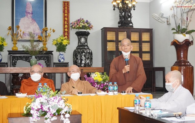 Thượng tọa Thích Giác Trí phát biểu khai mạc Thượng tọa Thích Giác Trí phát biểu khai mạc