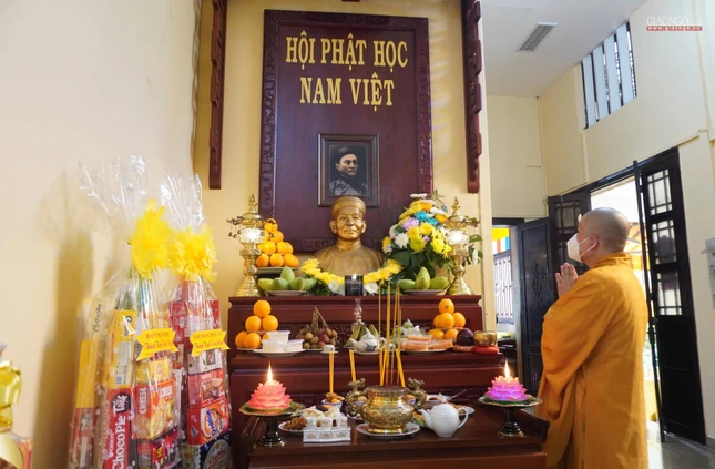 Di ảnh cư sĩ Chánh Trí Mai Thọ Truyền tại tổ đường chùa Xá Lợi