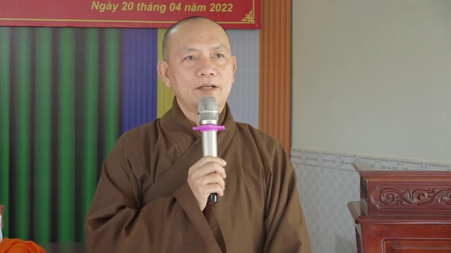 Thượng tọa Thích Phước Thành phát biểu tại cuộc họp - Ảnh: Thanh Tú