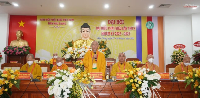 Hòa thượng Thích Huệ Thông chủ tọa phiên trù bị