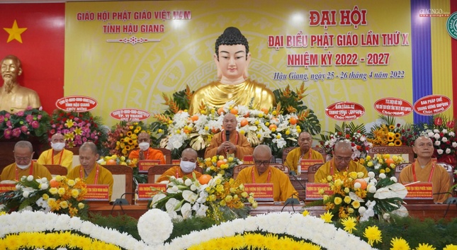 Hòa thượng Thích Thiện Nhơn ban đạo từ chứng minh