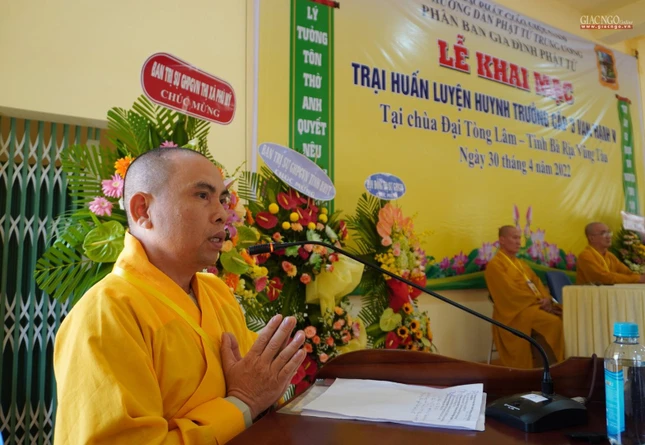 Thượng tọa Thích Nhuận Nghĩa phát biểu Thượng tọa Thích Nhuận Nghĩa phát biểu