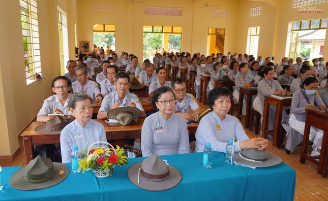 Để tham gia trại Vạn Hạnh, huynh trưởng có tuổi tổi thiểu là 30. Đã trúng cách trại Huyền Trang 5 năm. Có chứng chỉ trúng cách bậc Lực và đã thọ cấp Tín