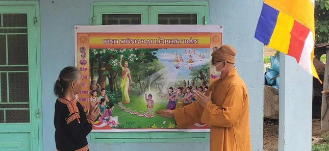 Đại đức Thích Nhuận Độ nói về ý nghĩa vườn Lâm-tỳ-ni đến bà con đồng bào Đại đức Thích Nhuận Độ nói về ý nghĩa vườn Lâm-tỳ-ni đến bà con đồng bào