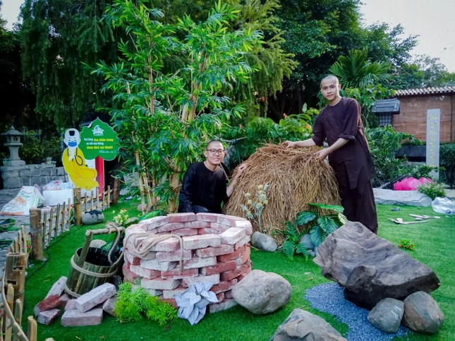 Chuẩn bị trong đong đầy tình thầy trò - huynh đệ cho một mùa Phật đản ý nghĩa Chuẩn bị trong đong đầy tình thầy trò - huynh đệ cho một mùa Phật đản ý nghĩa