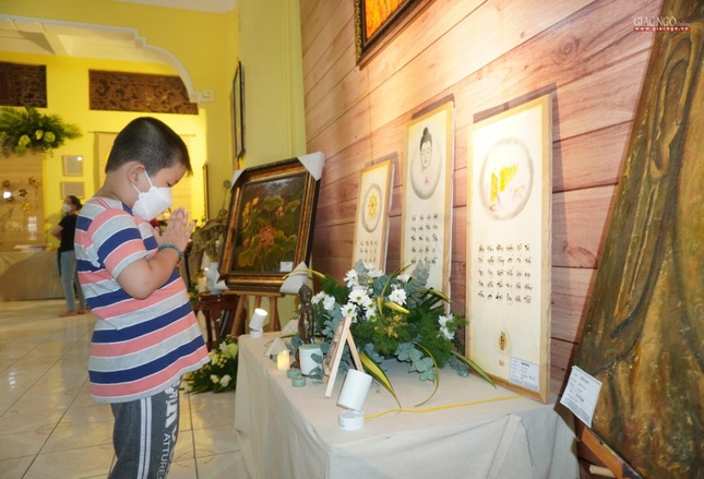 Lạy Bụt đản sanh