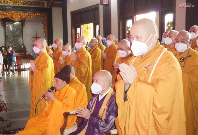 Trưởng lão Hòa thượng Thích Đức Nghiệp chứng minh lễ