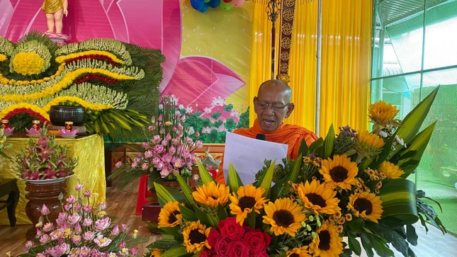 Hòa thượng Đào Như uyên đọc Thông điệp Phật đản