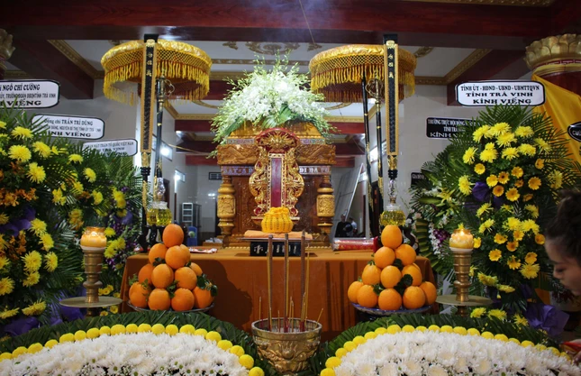 Kim quan Trưởng lão Hòa thượng được an trí tại chùa Hội An (khóm 1, Thị trấn Vũng Liêm, huyện Vũng Liêm, tỉnh Vĩnh Long)
