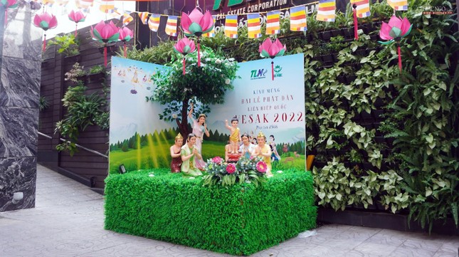 Vườn Lâm-tỳ-ni của một công ty thiết trí trên đường Nam Kỳ Khởi Nghĩa (quận 3, TP.HCM)