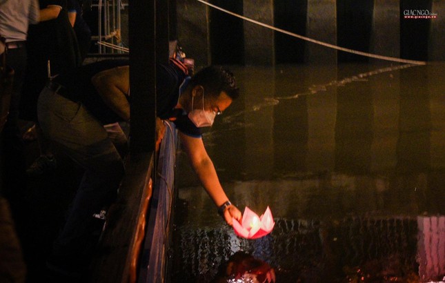 "Nguyện ngày an lành, đêm an lành"