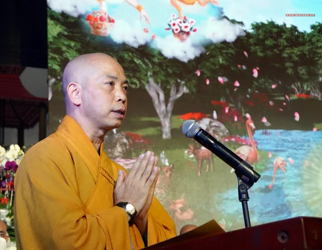 Thượng tọa Thích Quang Thạnh tuyên đọc Thông điệp Đại lễ Phật đản Phật lịch 2566