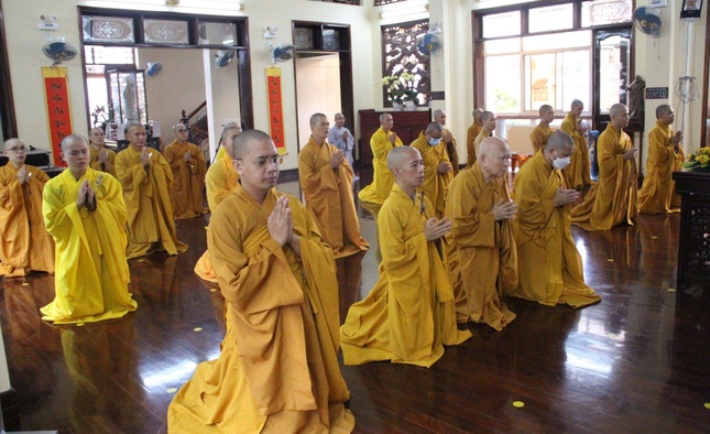 Chư Tăng chùa Bửu Đà tác pháp an cư Chư Tăng chùa Bửu Đà tác pháp an cư