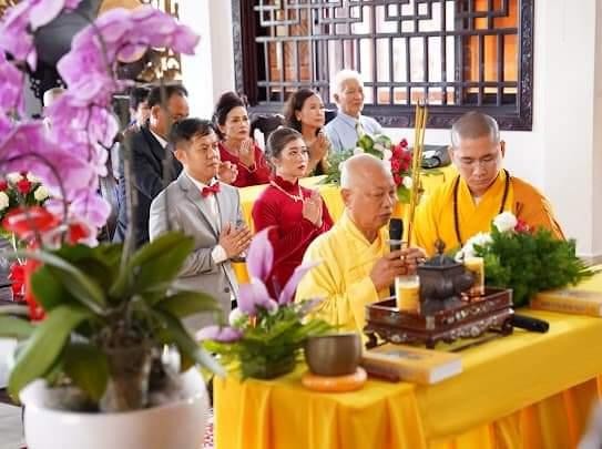 Khóa lễ hằng thuận