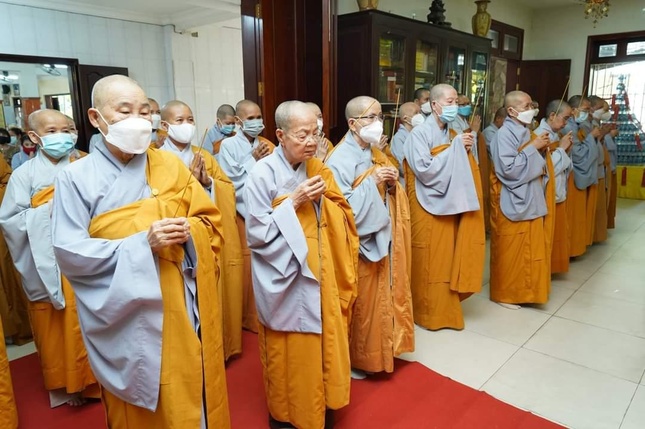 Chư Ni tưởng niệm Chư Ni tưởng niệm