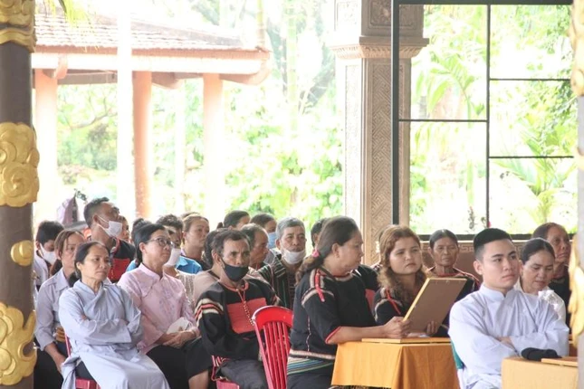 Phật tử tham dự