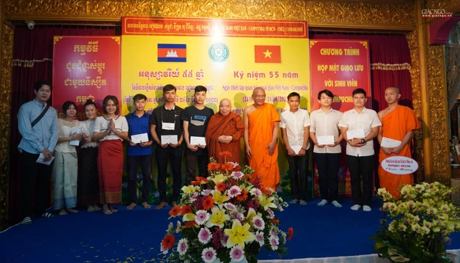 Mỗi suất học bổng là 1 triệu đồng