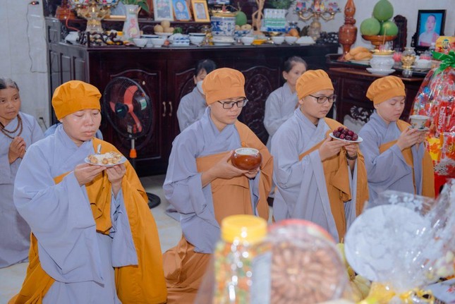 Khóa lễ cung tiến Giác linh Khóa lễ cung tiến Giác linh