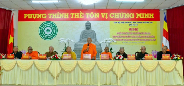 Hòa thượng Đào Như ban đạo từ