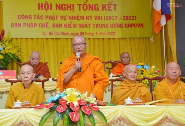 Thượng tọa Lý Hùng, Trưởng ban Pháp chế GHPGVN TP.Cần Thơ phát biểu