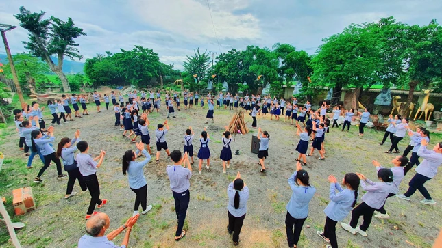 Sinh hoạt vòng tròn