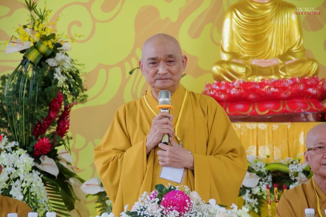 Thượng tọa Thích Thiện Pháp ban huấn từ