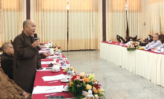 Chư tôn đức góp ý Nội quy Ban Tăng sự và chuyên đề Tăng Ni, tự viện Ban Tăng sự