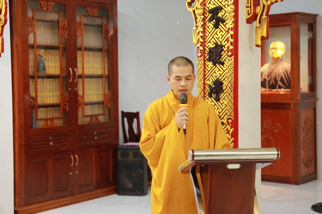 Chư tôn đức tham dự thi - Ảnh: Chùa Hưng Phước