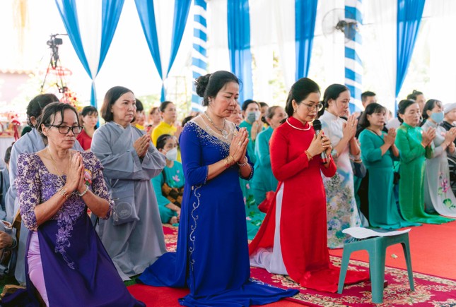 Phật tử tác bạch cúng dường pháp y nhân mùa Vu lan - Báo hiếu Phật tử tác bạch cúng dường pháp y nhân mùa Vu lan - Báo hiếu