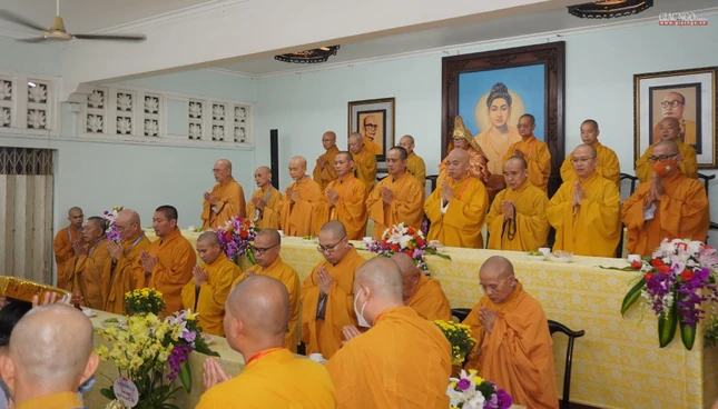 Chư tôn đức chứng minh lễ Vu lan