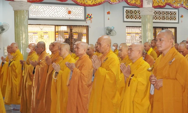 Trang nghiêm khóa lễ Trang nghiêm khóa lễ