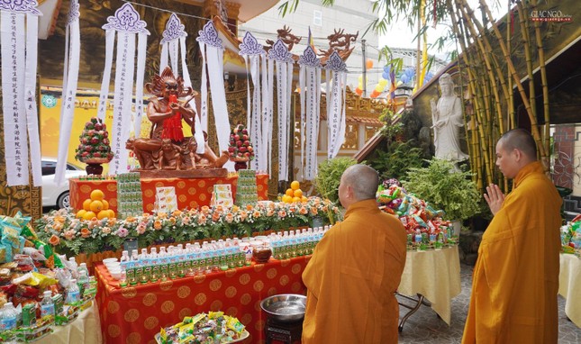 Sau lễ an vị là trai đàn chẩn tế cầu siêu Sau lễ an vị là trai đàn chẩn tế cầu siêu