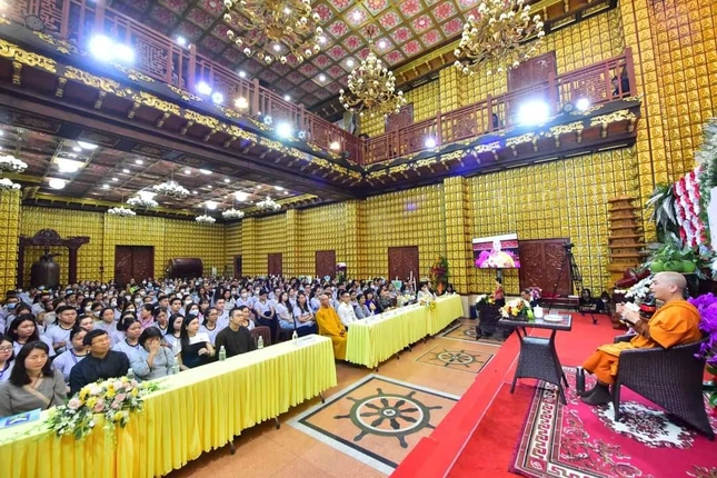 Đại đức Thích Minh Niệm chia sẻ Đại đức Thích Minh Niệm chia sẻ