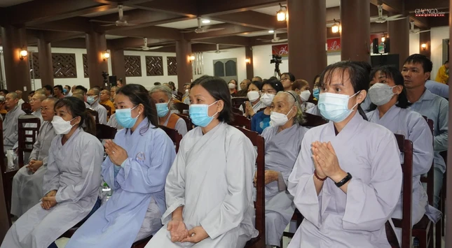 Phật tử tham dự