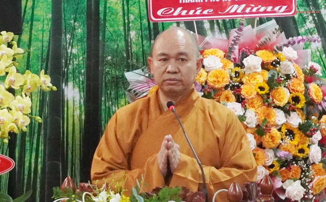 Thượng tọa Thích Đức Thiện phát biểu