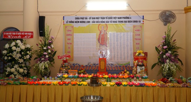 Khóa lễ cầu siêu, tưởng niệm thể hiện tình người, tinh thần tri ân và báo ân Khóa lễ cầu siêu, tưởng niệm thể hiện tình người, tinh thần tri ân và báo ân