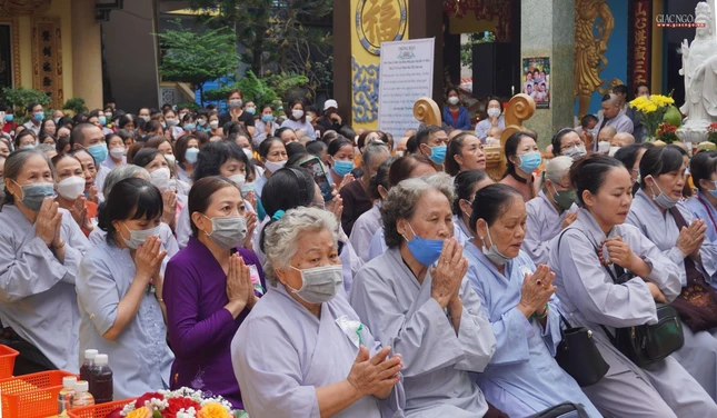 Phật tử tham dự