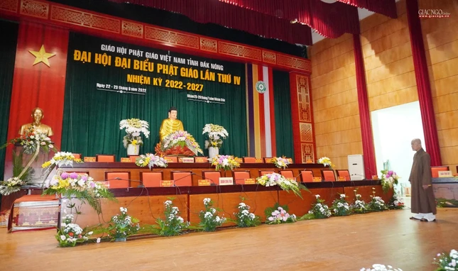 Thượng tọa Thích Quảng Hiền rà soát lần cuối