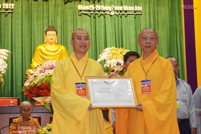 Trao tặng Bằng tuyên dương công đức của Phật giáo tỉnh Đắk Nông