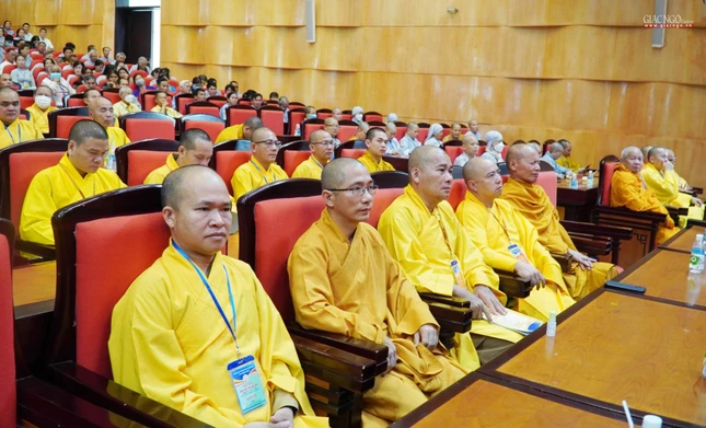 Đại biểu chư tôn đức Tăng tham dự Đại biểu chư tôn đức Tăng tham dự