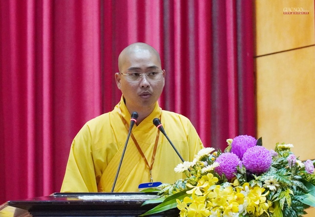 Đại đức Thích Chúc Tấn xướng ngôn