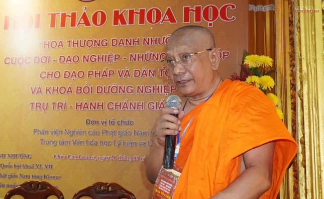 Hòa thượng Danh Lung báo cáo đề dẫn Hòa thượng Danh Lung báo cáo đề dẫn