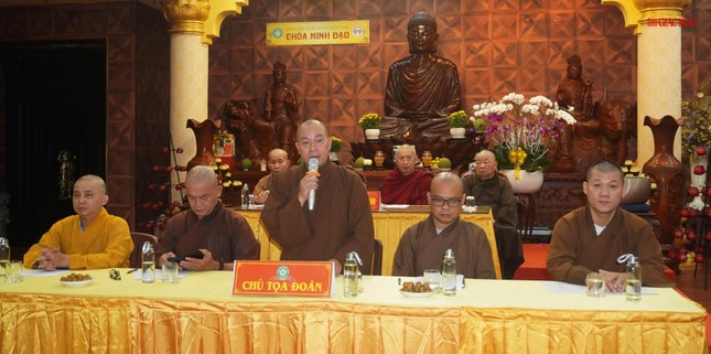 Thượng tọa Thích Thiện Bửu phát biểu khai mạc