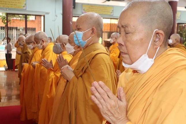 Chư tôn đức Ni Hệ phái Khất sĩ tưởng niệm