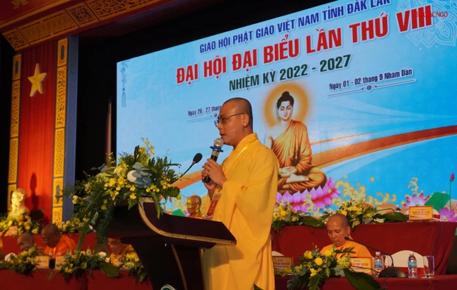 Đại đức Thích Quảng Tuệ thông qua Nội quy Đại hội