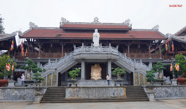 Văn phòng Ban Trị sự GHPGVN tỉnh Đắk Lắk nằm trong khuôn viên chùa Sắc Tứ Khải Đoan