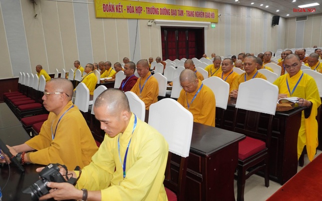 Đại biểu các huyện, thị xã, thành phố