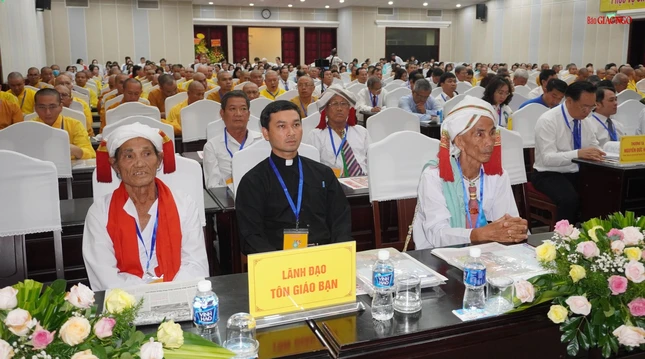 Đại biểu tôn giáo bạn