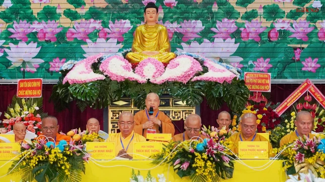 Hòa thượng Thích Thiện Nhơn ban đạo từ chỉ đạo