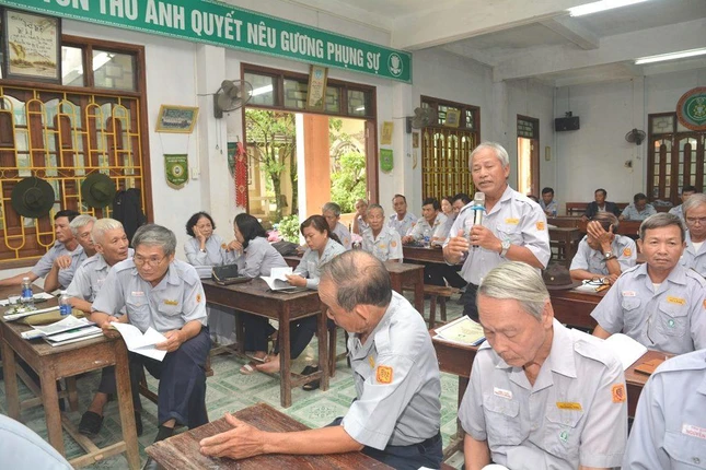 Huynh trưởng góp ý Huynh trưởng góp ý